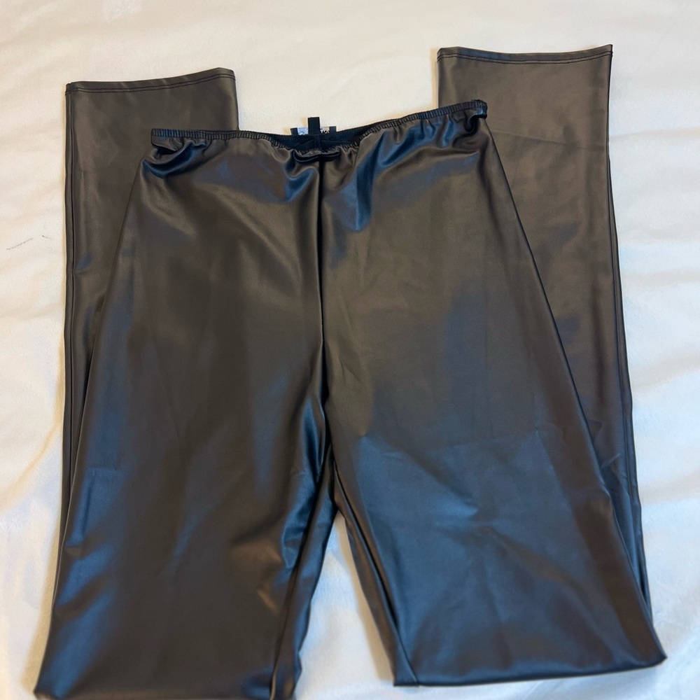 Fashion Nova leggings and top set black color Size Medium - Picture 8 of 9